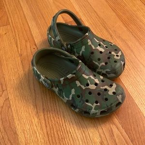 Camo crocs